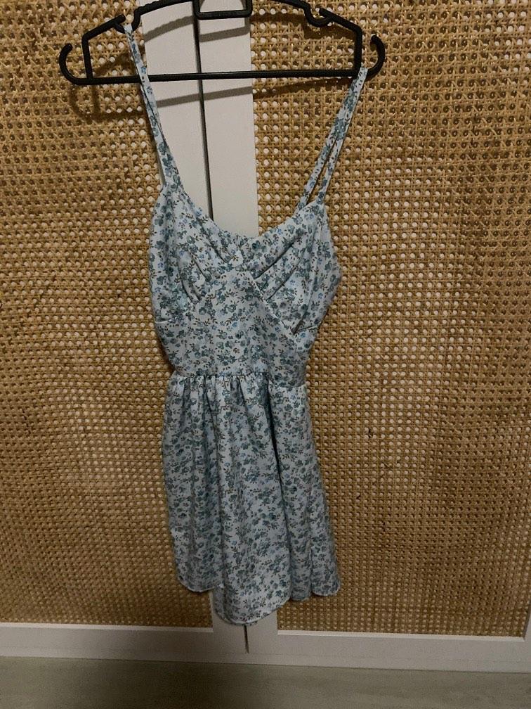 open back floral dress, Women's Fashion, Dresses & Sets, Dresses on