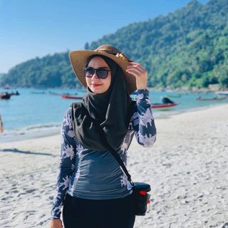 (Category: ) located in . Submitted by rorohani92 (Listing ID 1182622277, Image 1). Description: .