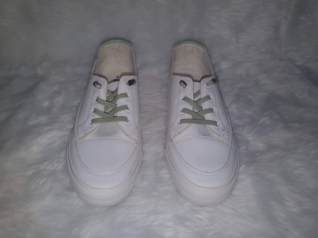 Penshoppe white sneakers on Carousell