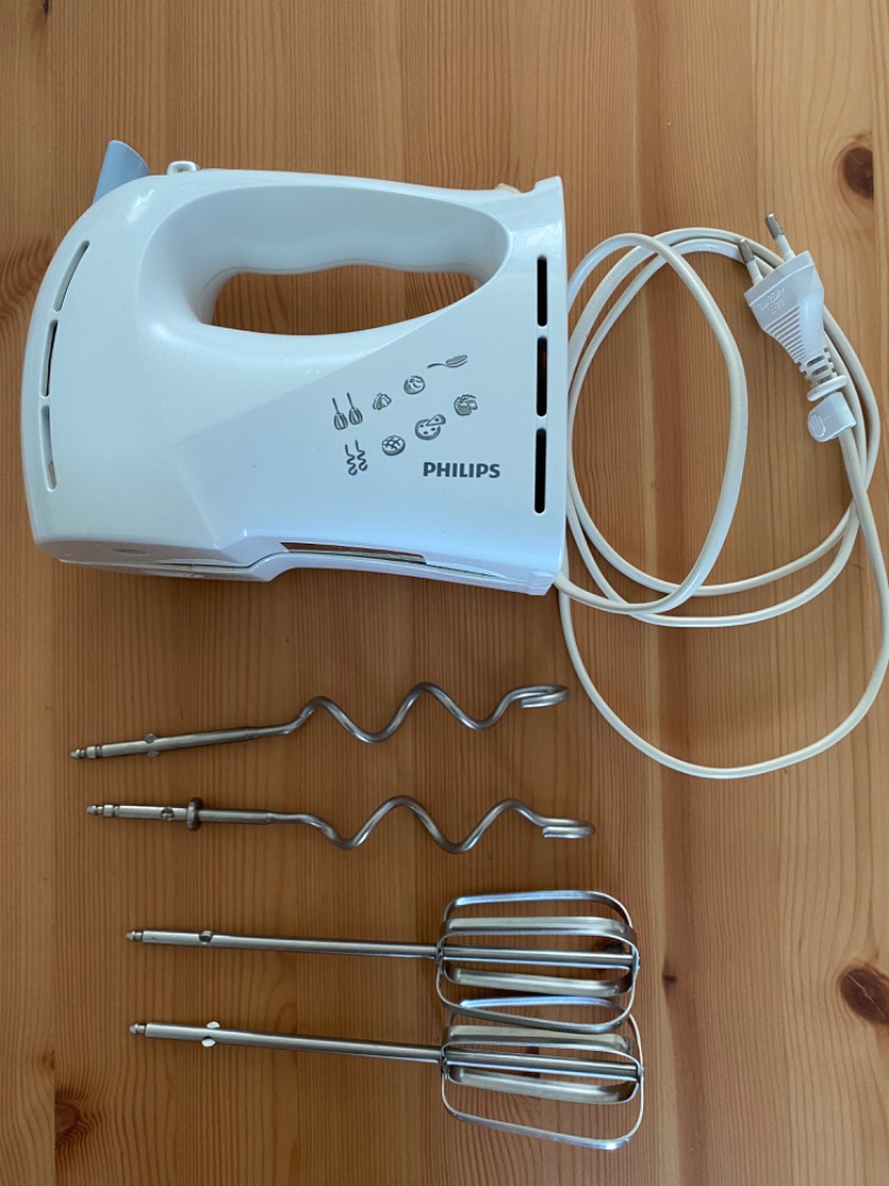 Philips hand mixer with attachments, TV & Home Appliances, Kitchen