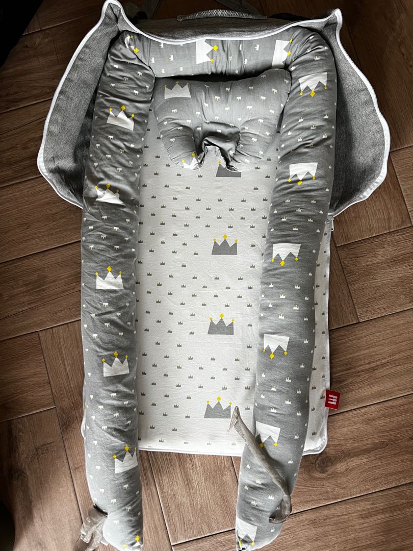 Portable baby cot, Babies & Kids, Baby Nursery & Kids Furniture, Cots