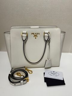 （分類：）位於 。 由 xtravelloverx 提交（商品編號 1182675613，圖片 1）。簡介： 。