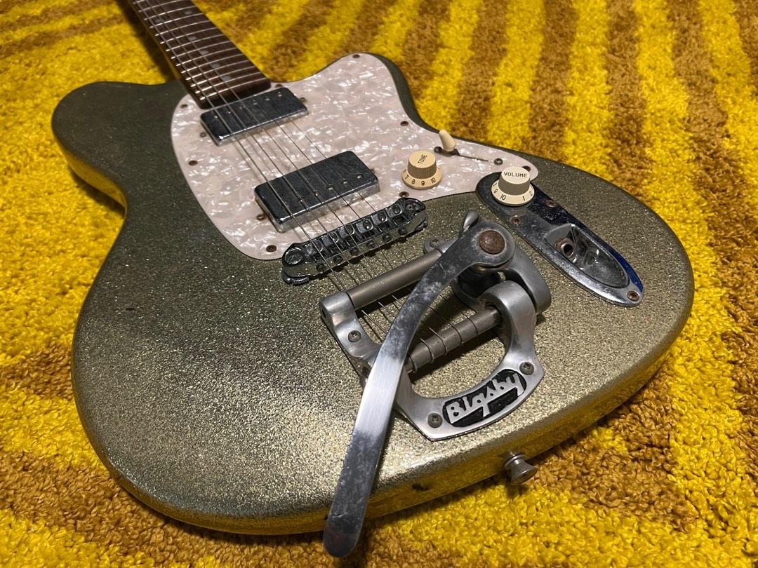 Rare!! Ibanez Talman Tc825 with Bigsby in glittery gold