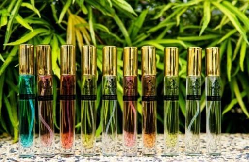 READY STOK💯% ORIGINAL HIGH QUALITY MESRA SOLAT RISZ PERFUME 10ML