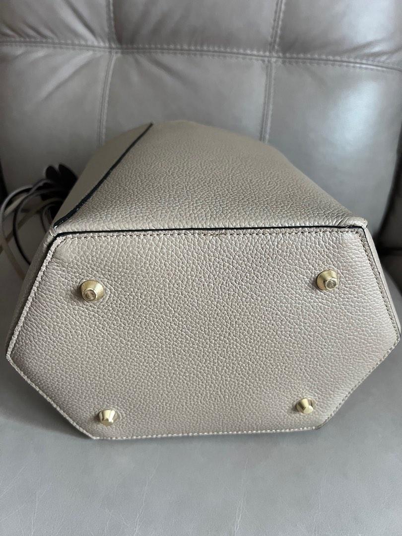 Italy Roberta Firenze Bucket Bag, Women's Fashion, Bags & Wallets ...