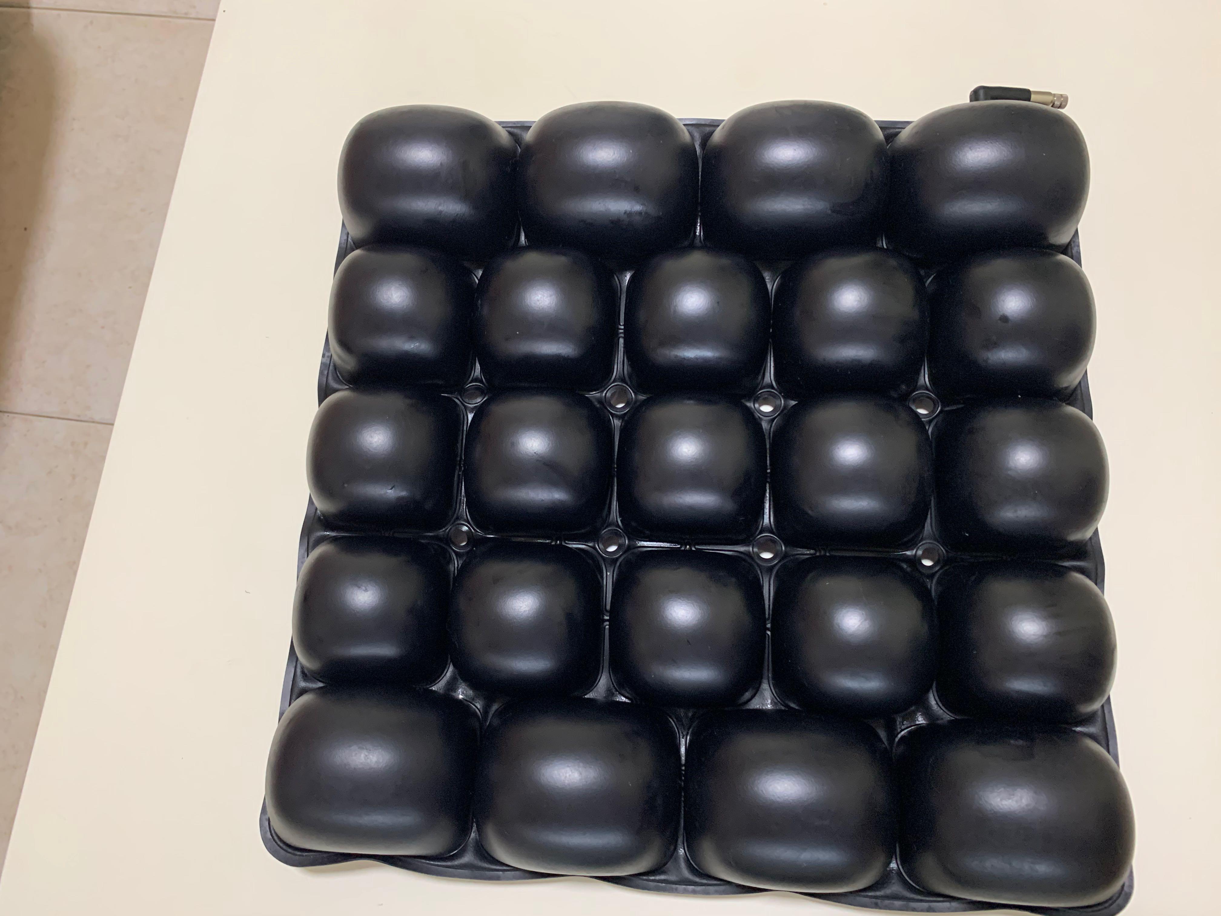 ROHO Air cushion for pressure relief, Health & Nutrition, Assistive