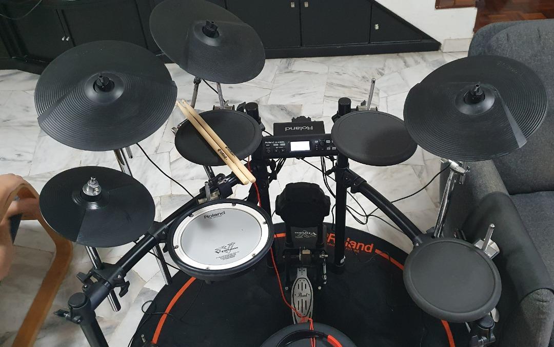 Roland TD4 electronic drum kit , Hobbies & Toys, Music & Media, Musical Instruments on Carousell