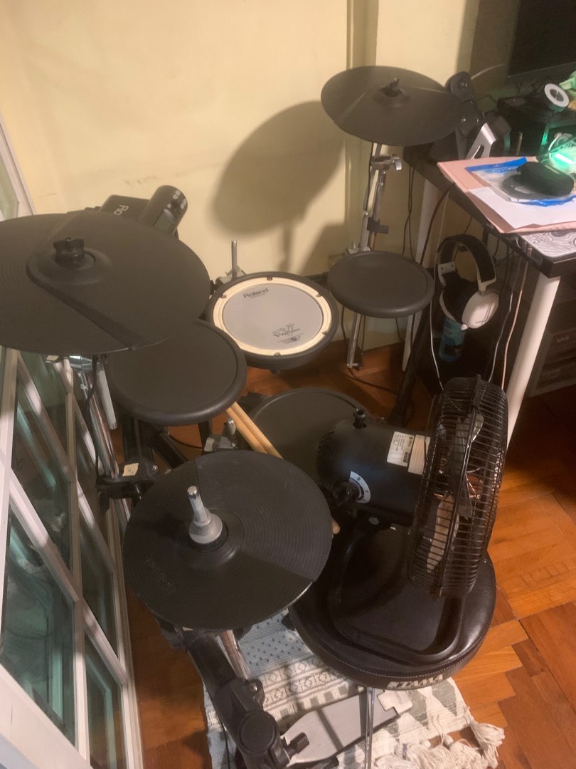Roland TD4 Electronic Drum Kit, Hobbies & Toys, Music & Media, Musical Instruments on Carousell