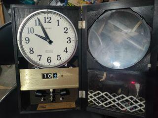 Seiko Sonola Transistor Clock electro magnetic pendulum