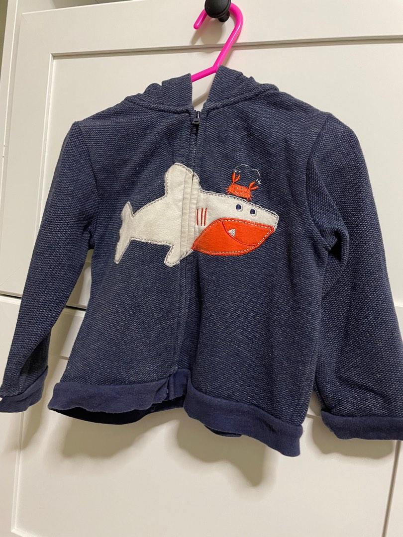 Shark Hoodie Jacket (Category: Babies & Kids Fashion) located in Pasig City. Submitted by stefca (Listing ID 1182598313, Image 1). Description: *Shark Hoodie Jacket *Best fits 1-2 years old *Thick (good for cold weather).