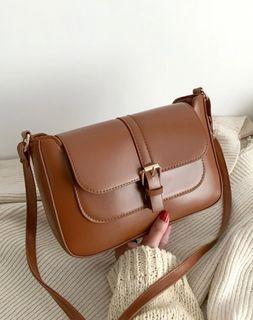 Stitch Detail Square Bag (Brown)
