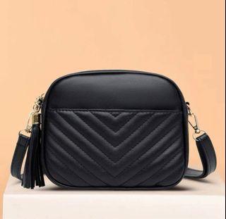 Mini Pattern Tassel Square Bag (Black)