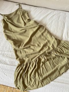 (Category: ) located in . Submitted by secondhandbrandedclothes (Listing ID 1182605540, Image 1). Description: .