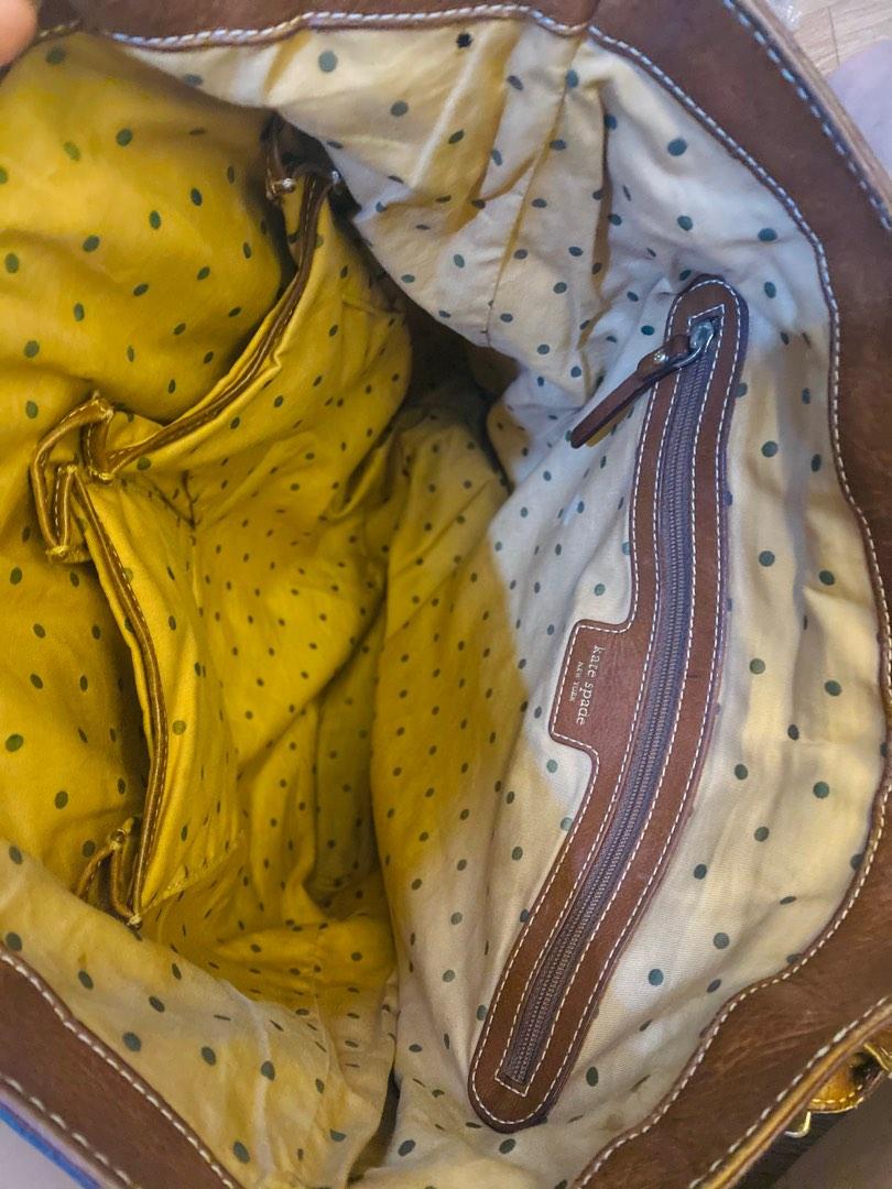 Kate spade bag (Category: Luxury Bags & Wallets) located in Quezon City. Submitted by amethyst021894 (Listing ID 1182597812, Image 3). Description: Original Kate Spade tote bag from balikbayan box Maganda sa personal...