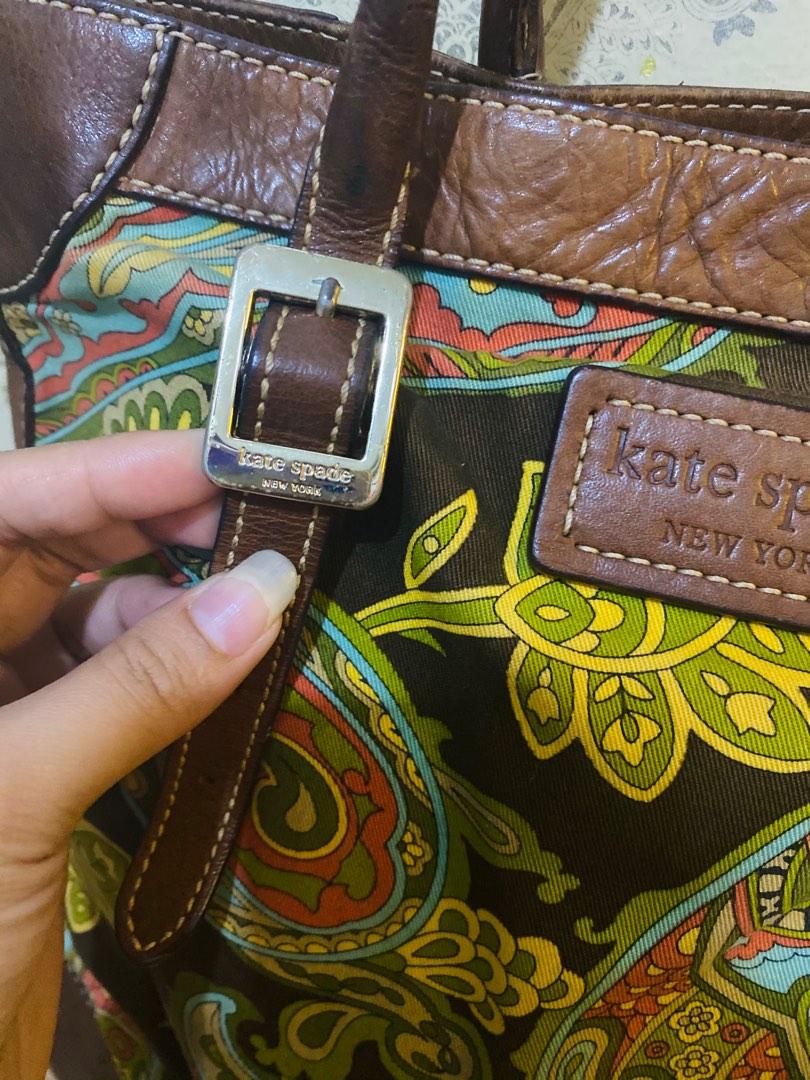 Kate spade bag (Category: Luxury Bags & Wallets) located in Quezon City. Submitted by amethyst021894 (Listing ID 1182597812, Image 2). Description: Original Kate Spade tote bag from balikbayan box Maganda sa personal...