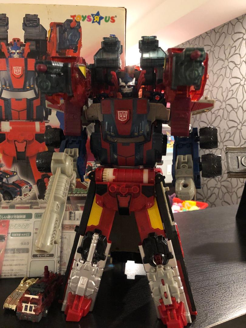 Transformers Japanese Toys 'R' Us exclusive Magna Convoy DX Set