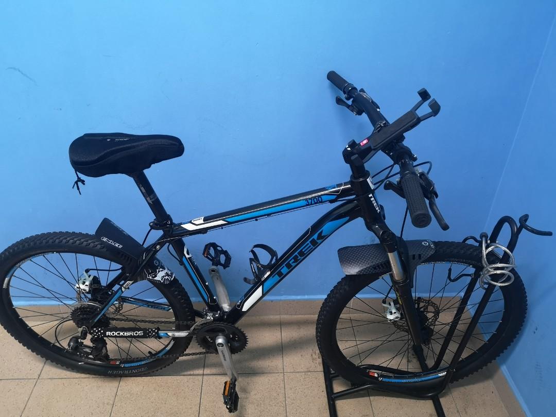 Trek 3700 blue top