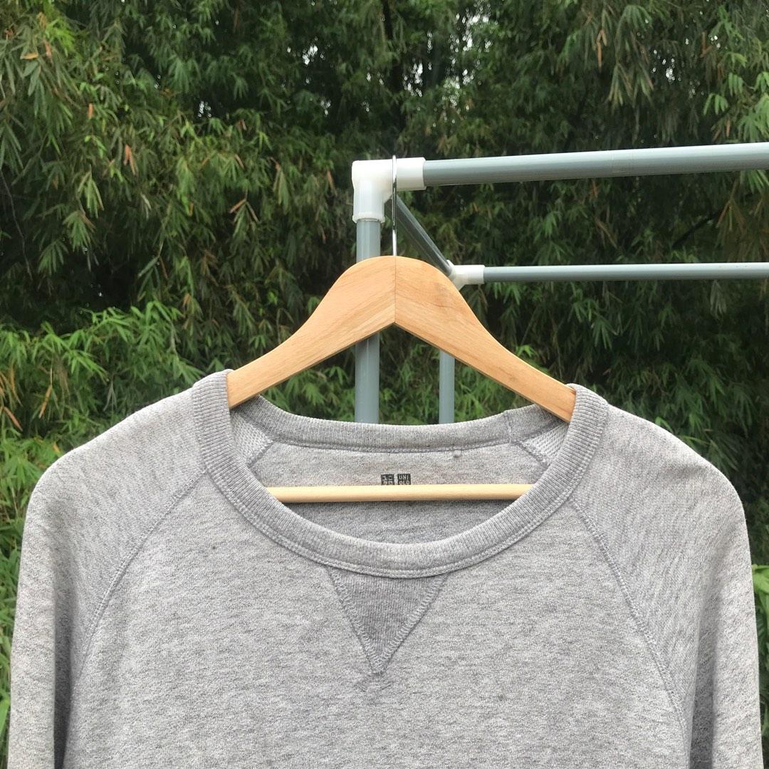 Uniqlo 2025 gray sweater