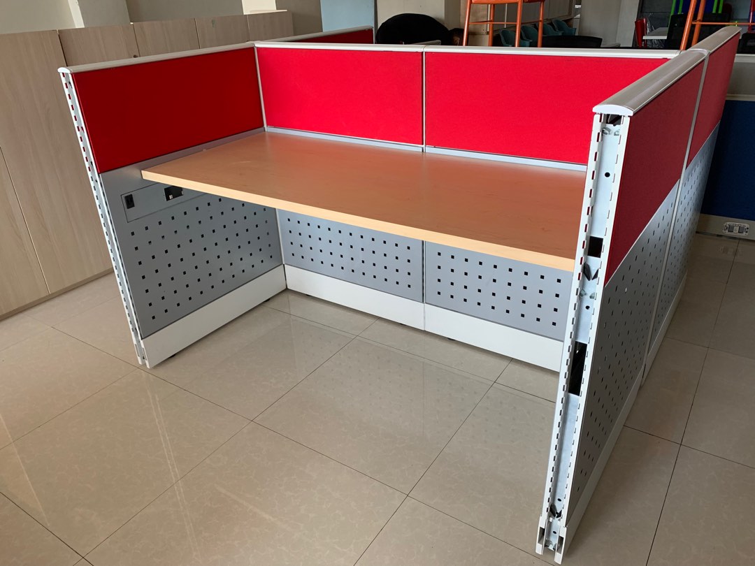 Used office cubicle, Furniture & Home Living, Office Furniture