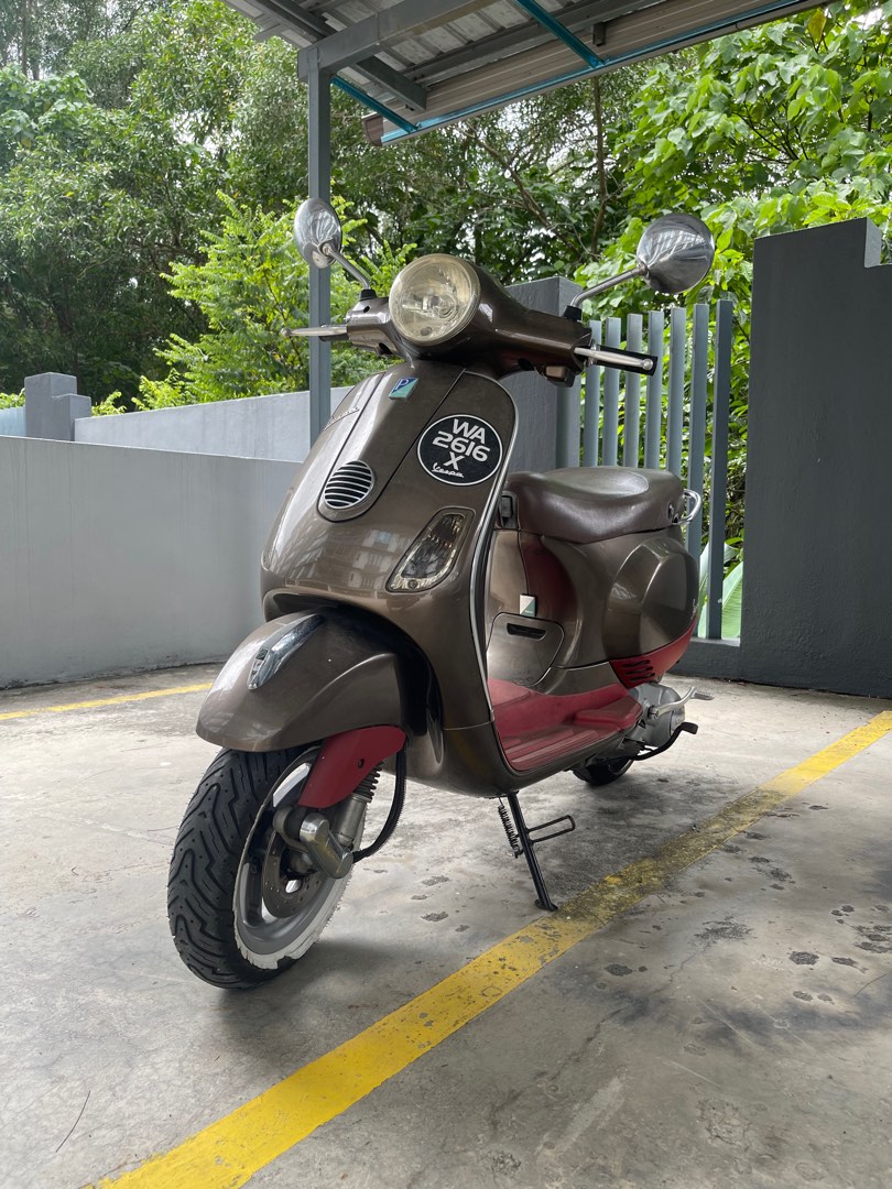 Vespa Lx150 Motorbikes On Carousell