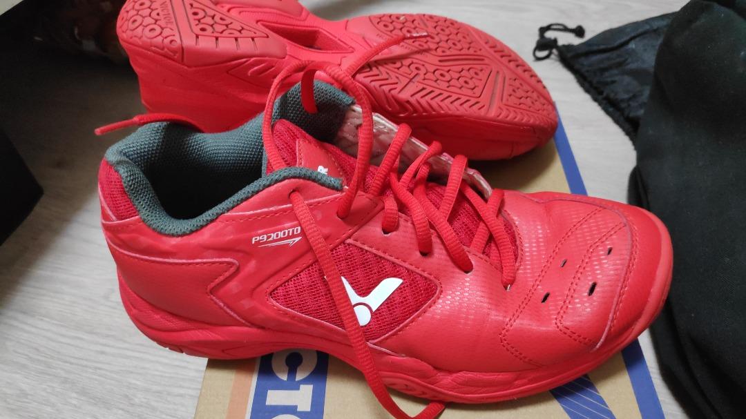 Badminton shoes hotsell below 1