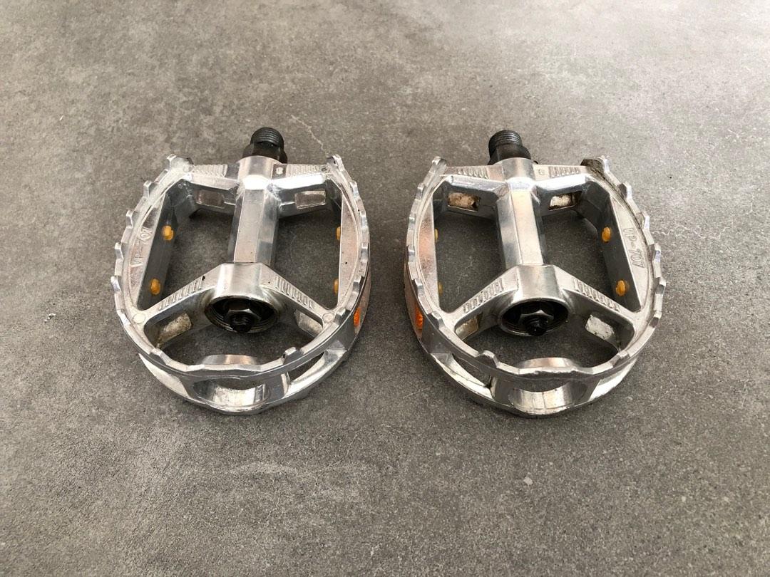 Lux Low Silver Bear Trap Bike Pedals - 1/2" Spindle, Vintage Schwinn Cruiser & Old School BMX