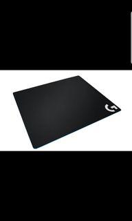 WTT Logitech G640 Mousepad with Razer Strider Large