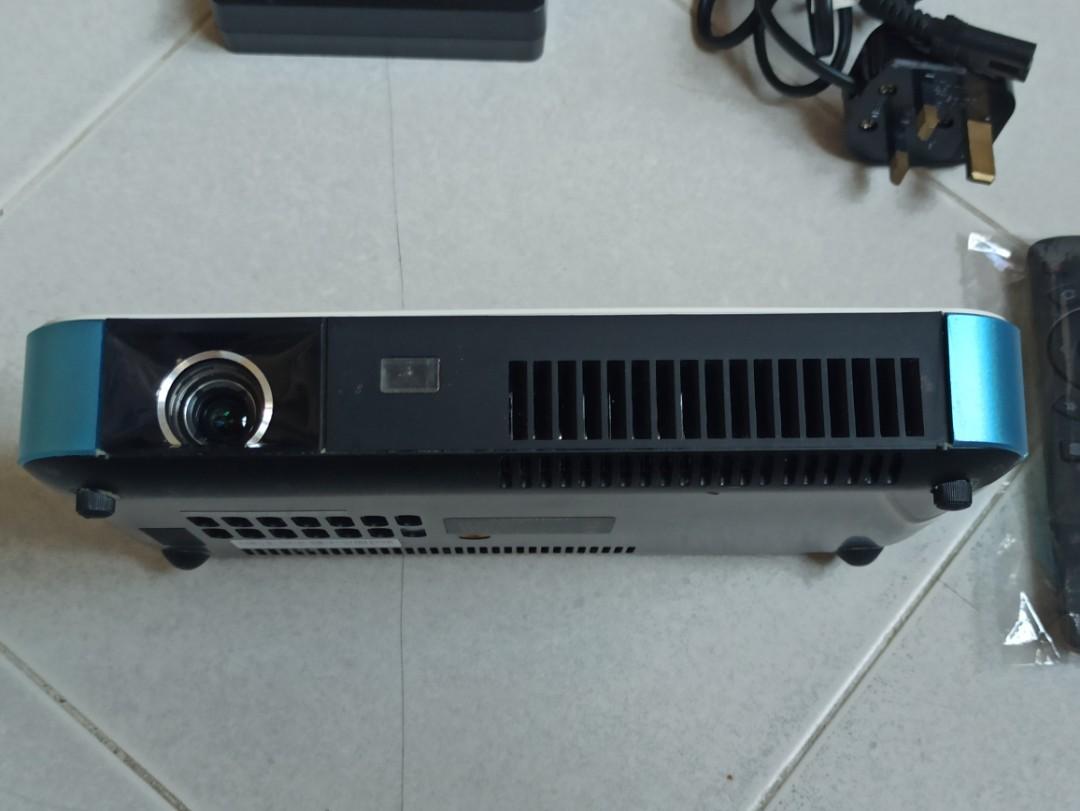 Xgimi Z3 極米 投影機 projector, 家庭電器, 電視 & 其他娛樂, 投影機 Carousell