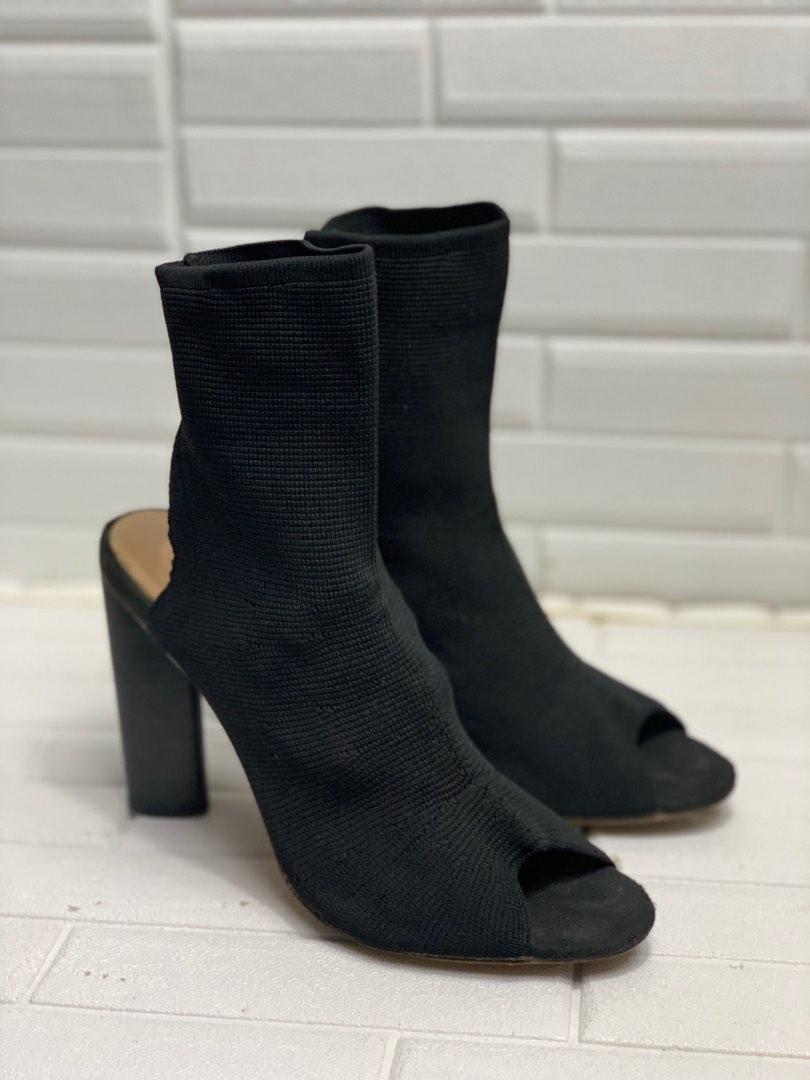 yeezy season 2 boots black
