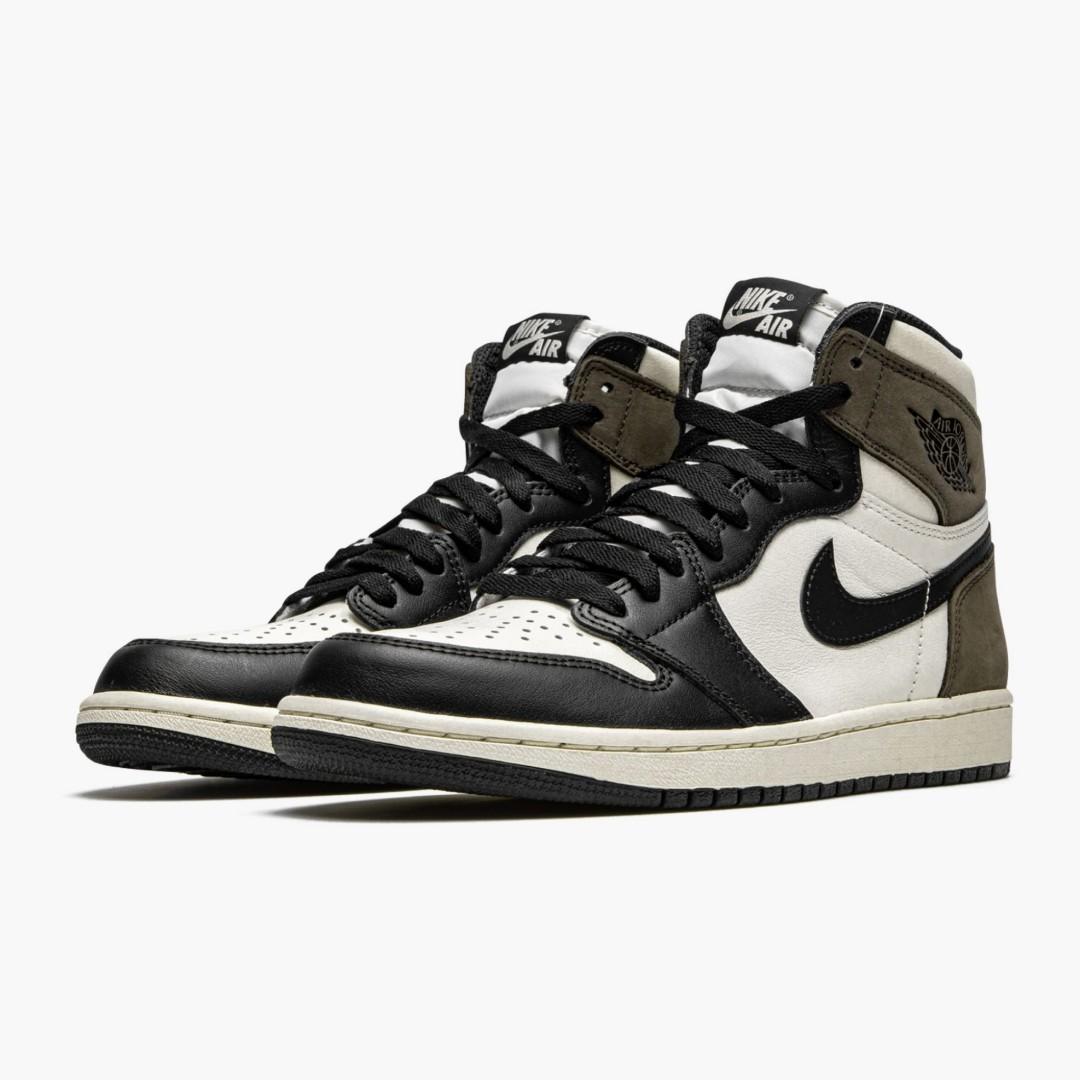 Air Jordan 1 Retro High OG Dark Mocha, Luxury, Sneakers u0026 Footwear on  Carousell