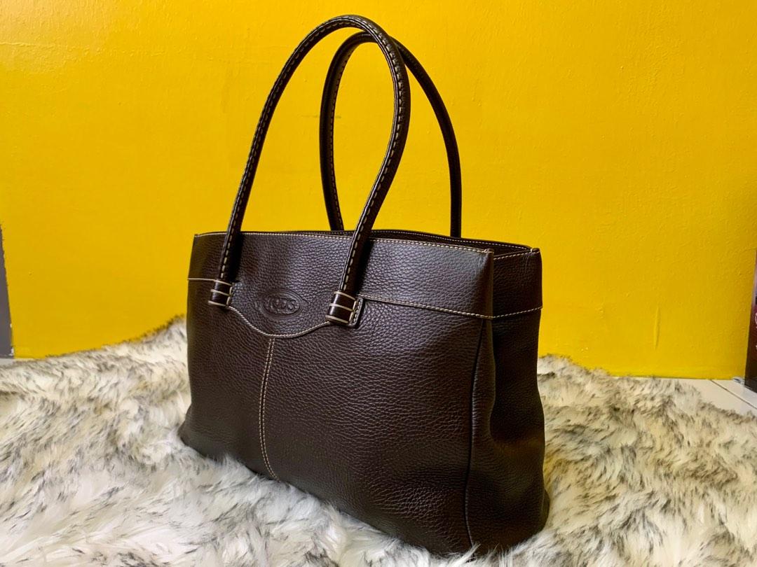 Authentic Tod s Mocassino Pebbled Leather Medium Tote Bag