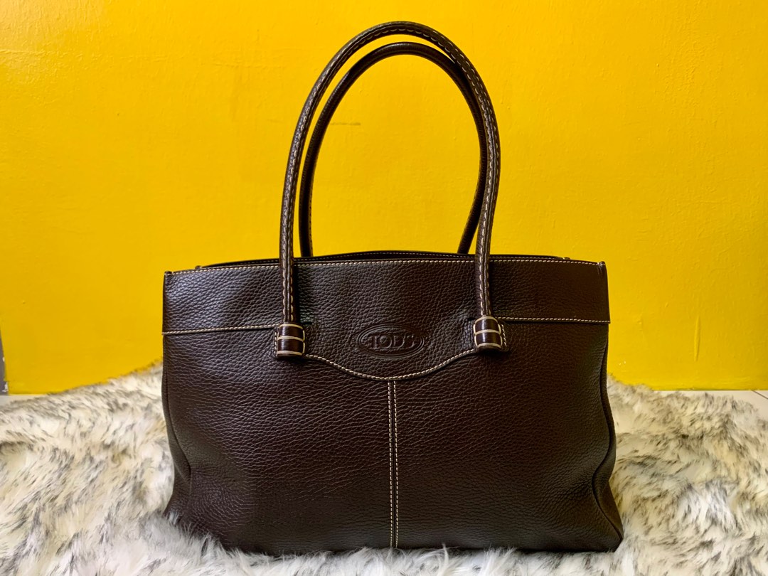 Authentic Tod s Mocassino Pebbled Leather Medium Tote Bag