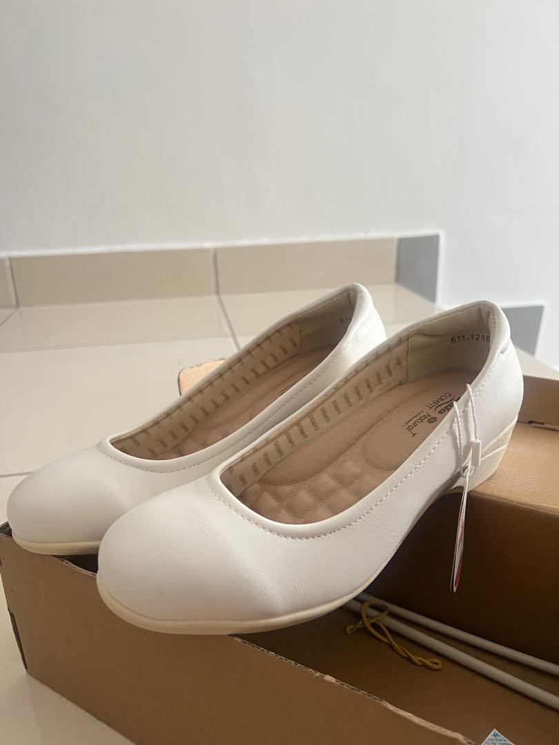 Bata white formal shoes, Women's Fashion, Footwear, Wedges on Carousell