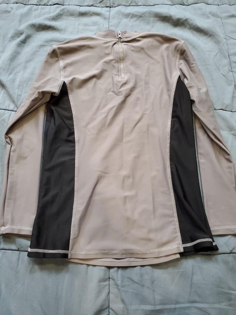 Bench Gray Rash guard, Women's Fashion, Swimwear, Rash guard on Carousell