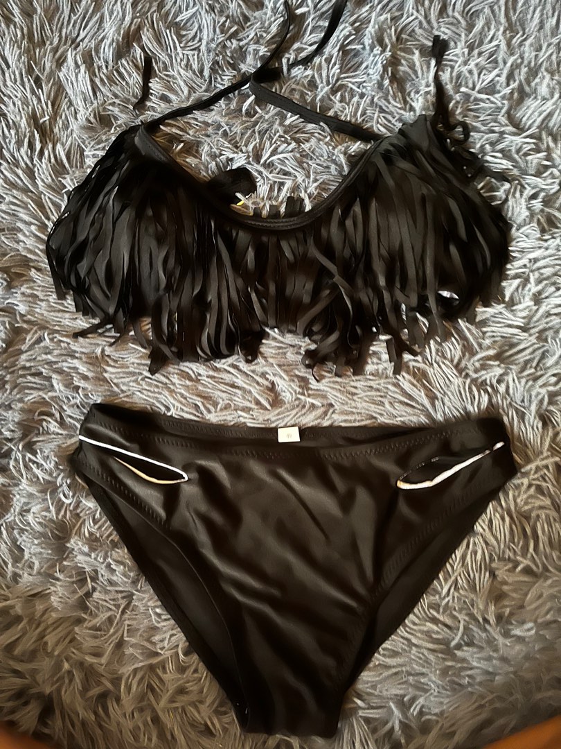 Black two piece swimsuit, Women's Fashion, Swimwear, Bikinis