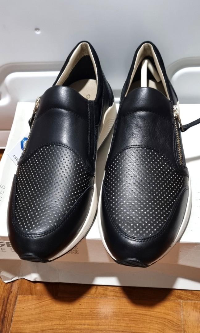Geox omaya clearance black