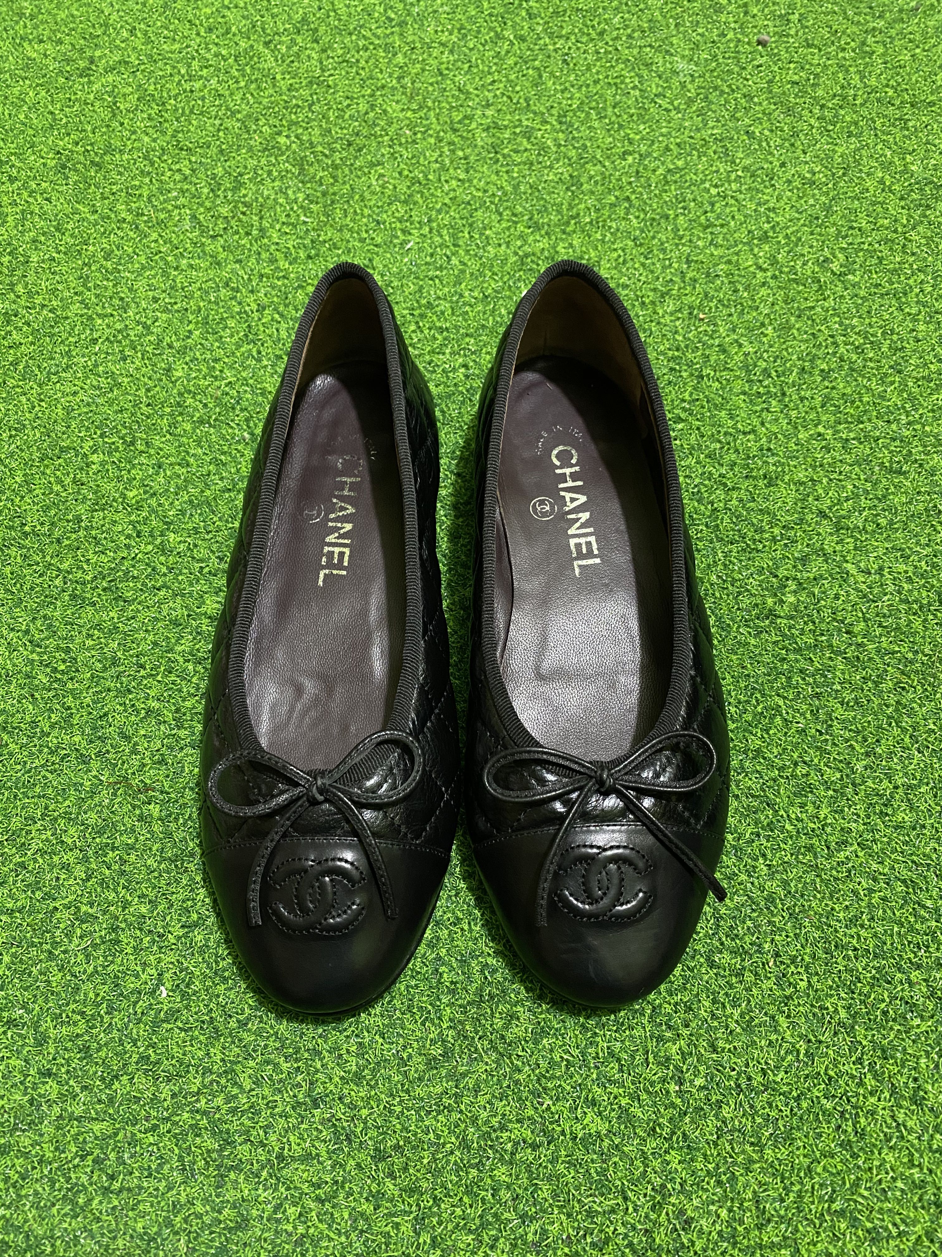 Chanel quilted ballet flats, Luxury, Sneakers & Footwear on Carousell