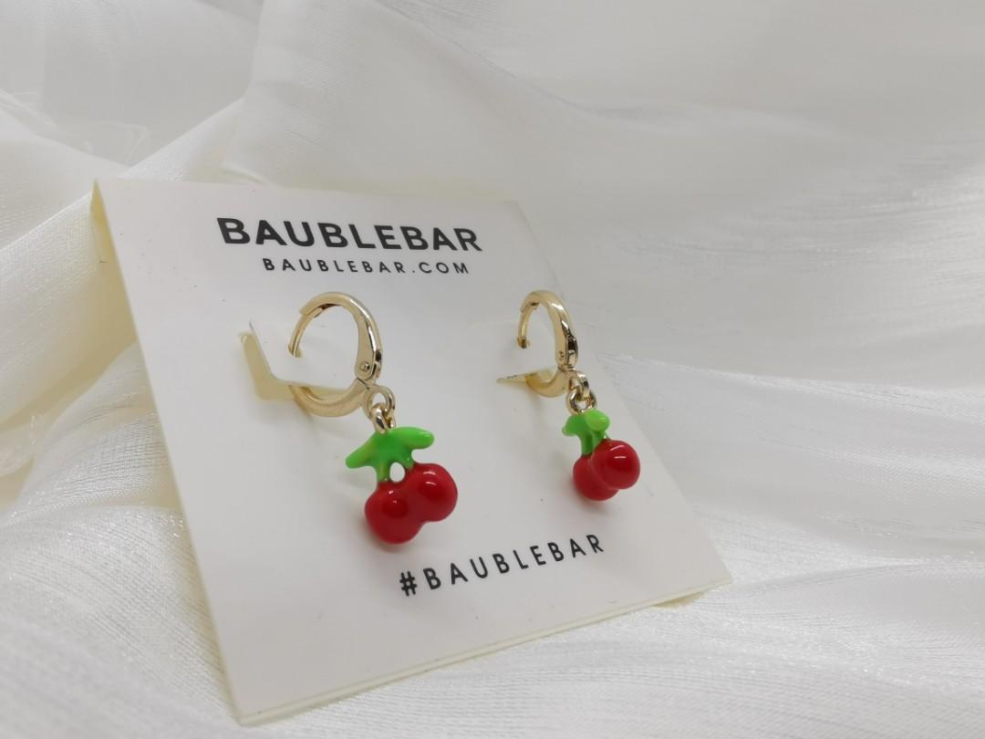 Cherry earrings top