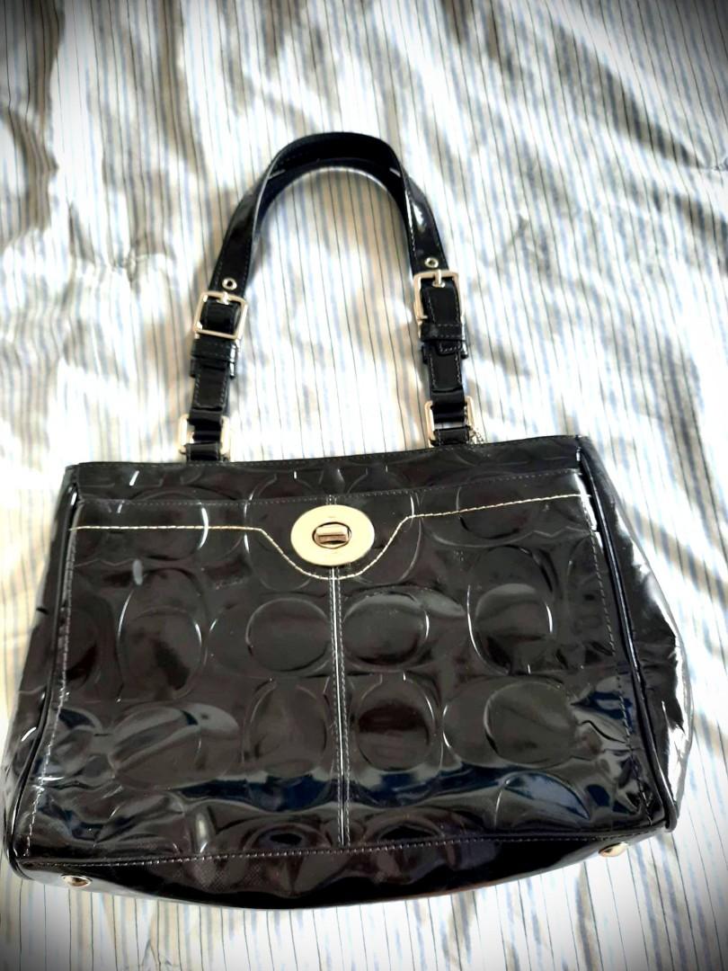 Coach Hampton (Patent, Black) | Brand New (Category: Luxury Bags & Wallets) located in Pasig City. Submitted by bd1017 (Listing ID 1187858478, Image 1). Description: RFS: Bag is a gift and has never been used Dimensions: L 12 in x H 8 in x W 4 in.