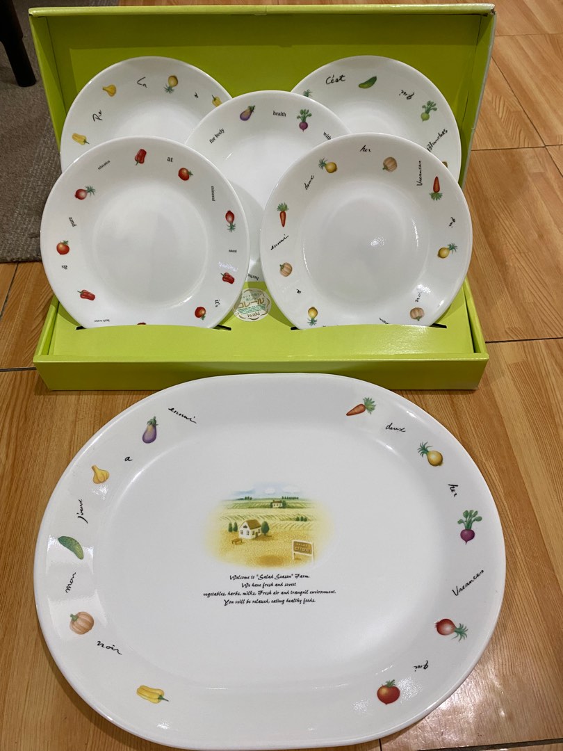 Corelle plates, Furniture & Home Living, Kitchenware & Tableware
