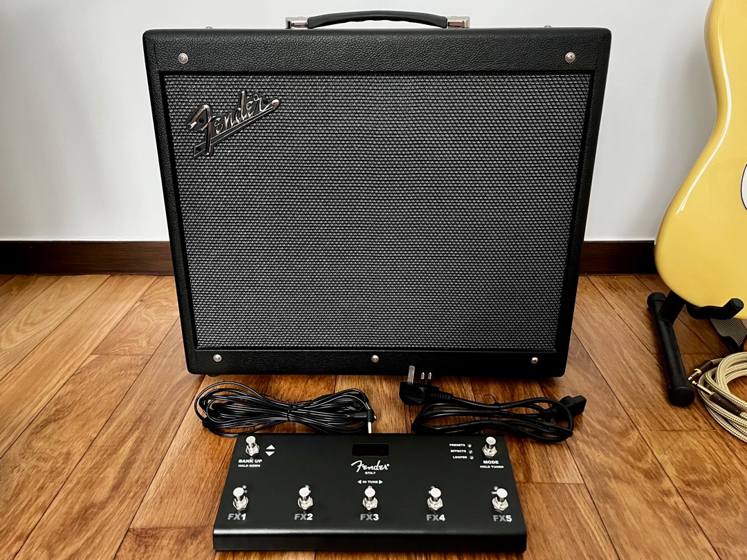 FENDER GTX100 Guitar Amplifier, Hobbies & Toys, Music & Media, Music