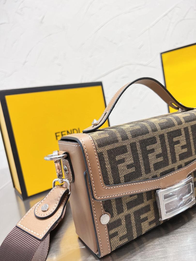 Fendi bag for sales with promotional price