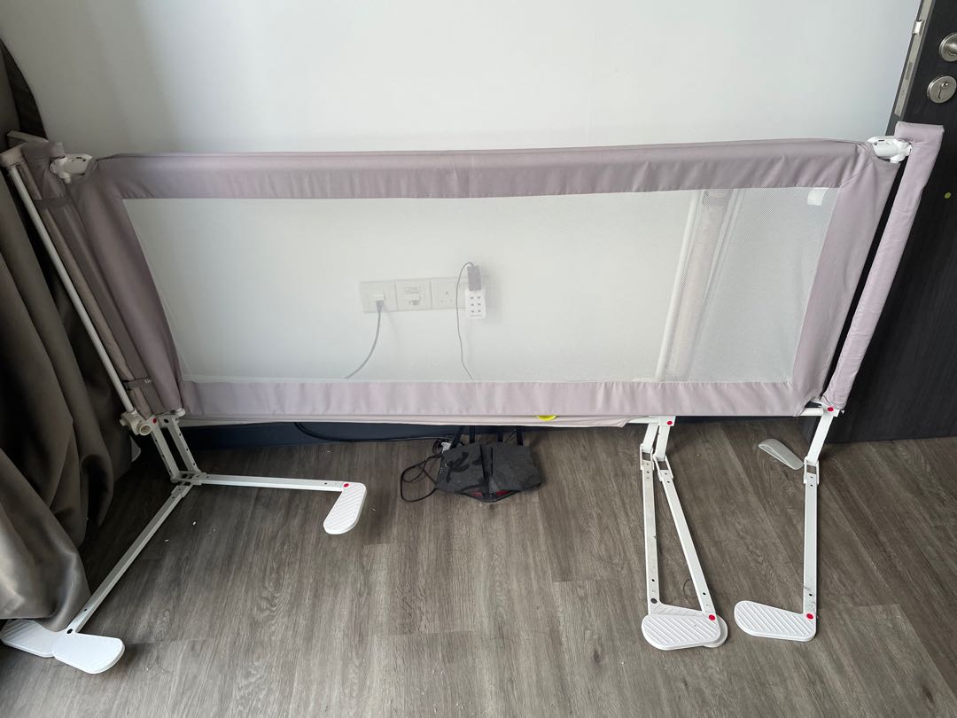 King/queen size bed guards, Babies & Kids, Baby Nursery & Kids