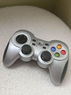 Logitech F710 (940-000119) Wireless Gamepad