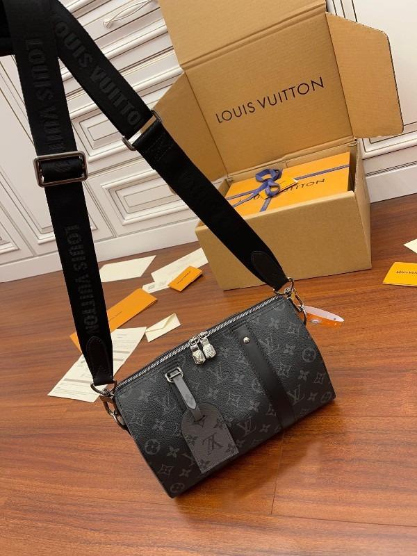 Louis Vuitton City Keepall in black leather ref.404485 - Joli Closet