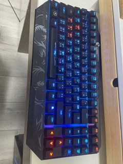 （分類：）位於 。 由 jensonpky 提交（商品編號 1187948172，圖片 1）。簡介： 。