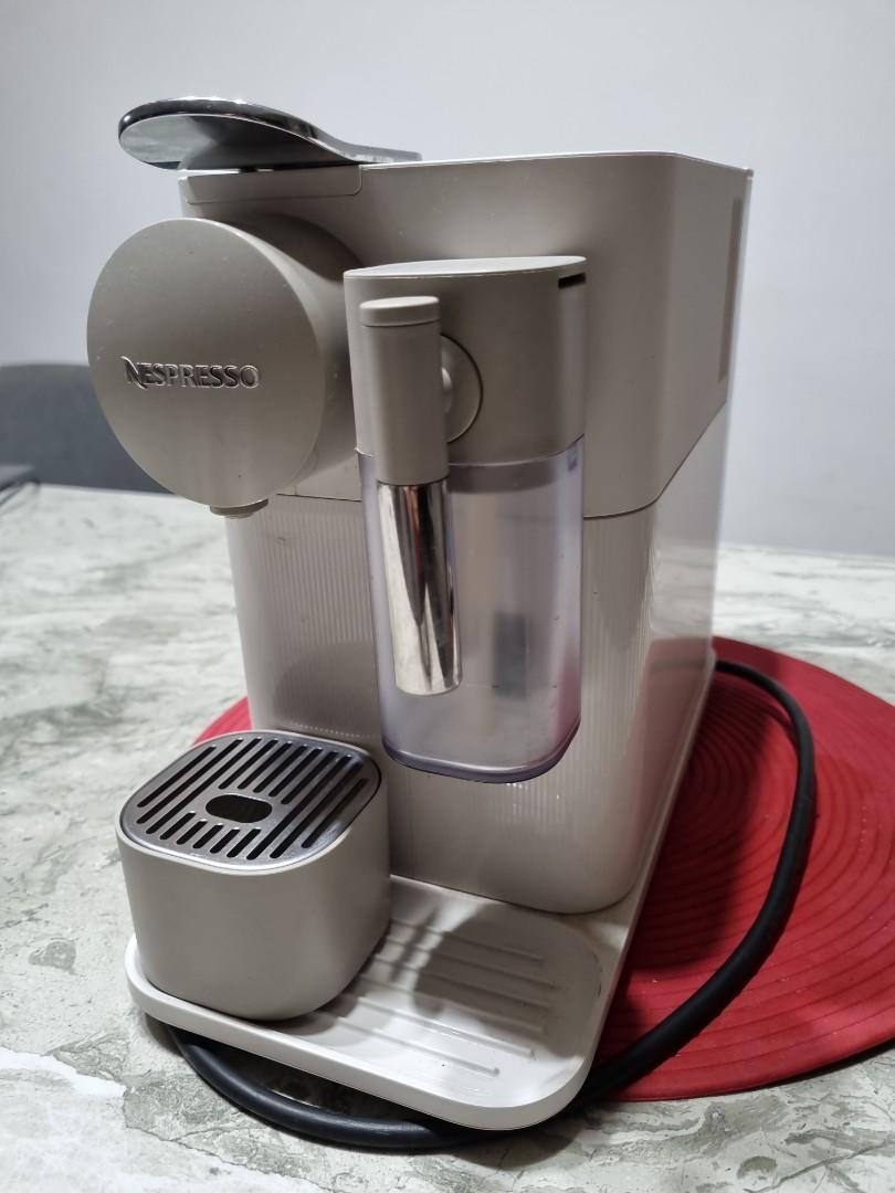 Nespresso Lattissima One Coffee Machine, TV & Home Appliances, Kitchen