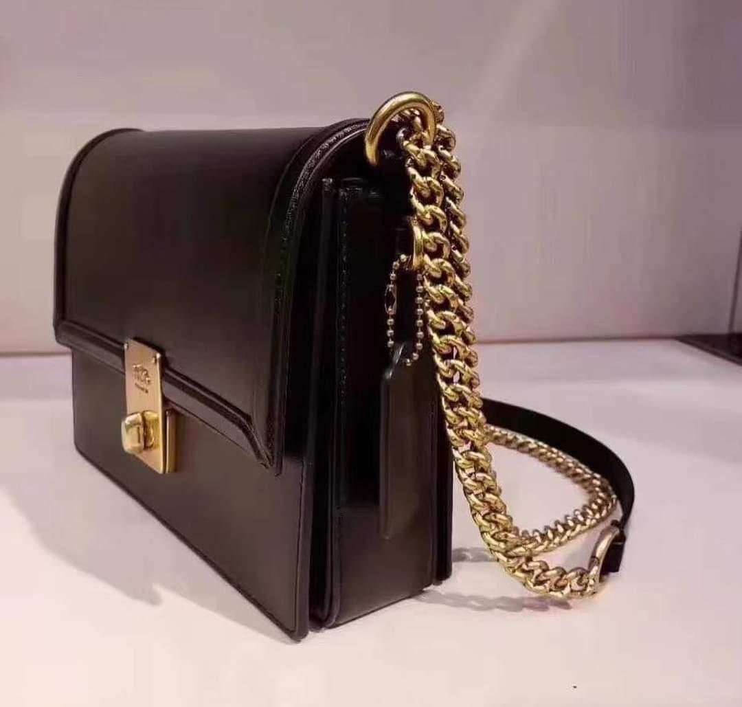 Coach Tan Beige Cream Black Colorblock Leather Hutton Chain Crossbody –  SJ.PrelovedLuxury