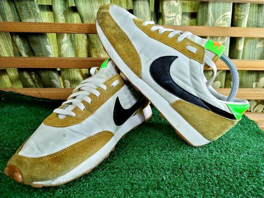 Mustard online color nikes