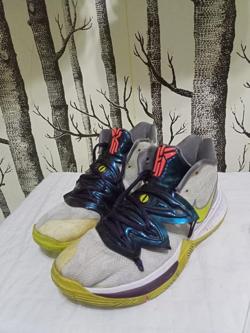 Nike Kyrie 5 Mentality.Size 40 Fesyen Pria Sepatu Lainnya di